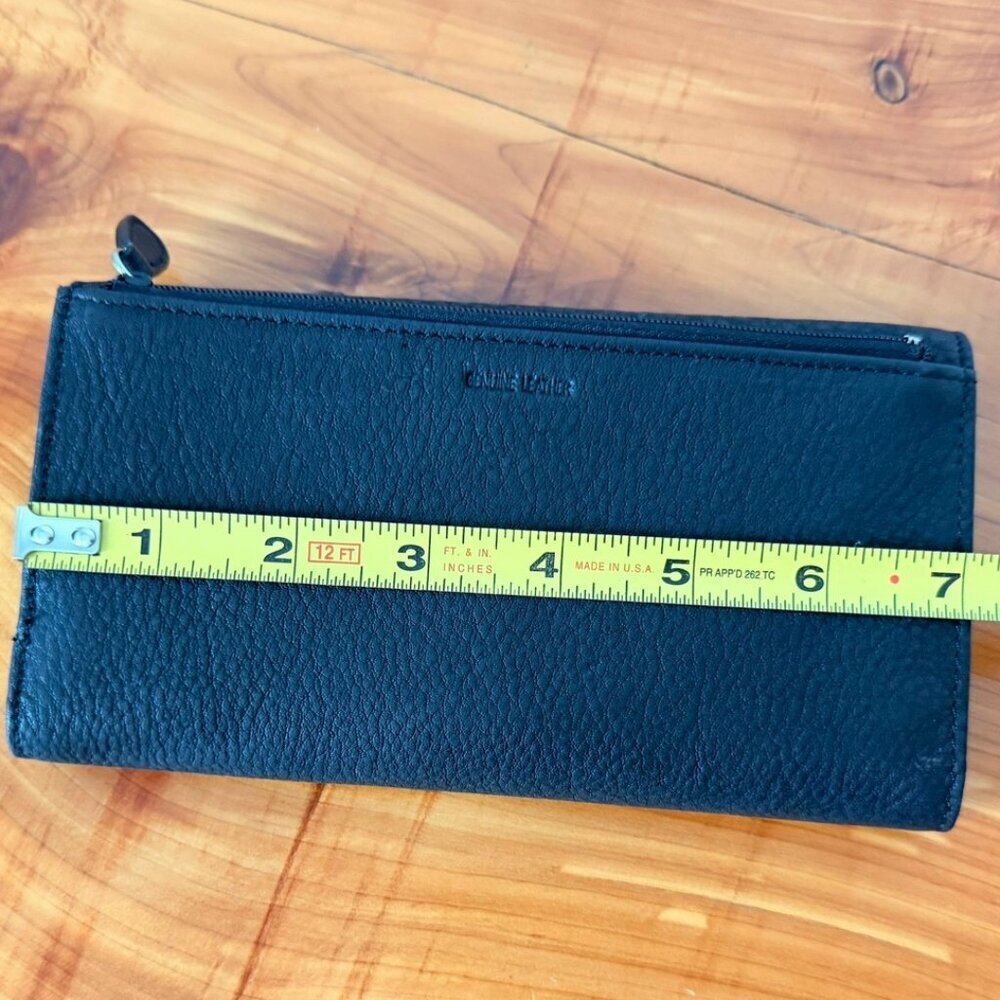 Fossil Genuine Leather Vintage Trifold Black Women's Wallet - Picture 7 of 9